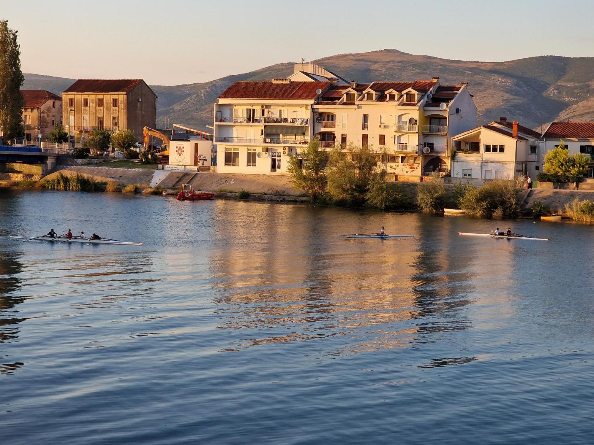 Apartmani Boras Metkovic Exterior photo