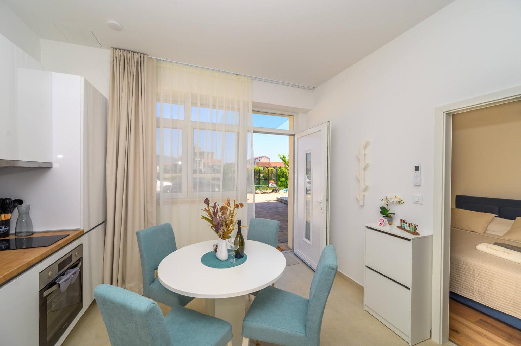 Apartmani Boras Metkovic Exterior photo